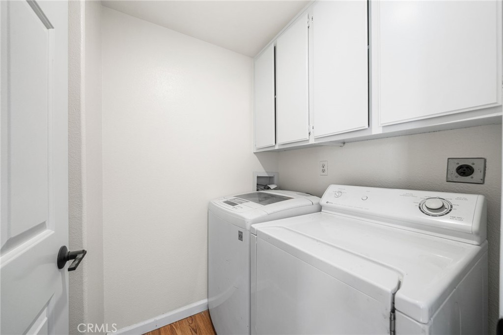 4655 Barcelona Way Oceanside, CA 92056 - Photo 15 of 35 LAUNDRY ROOM NEXT TO KITCHEN
