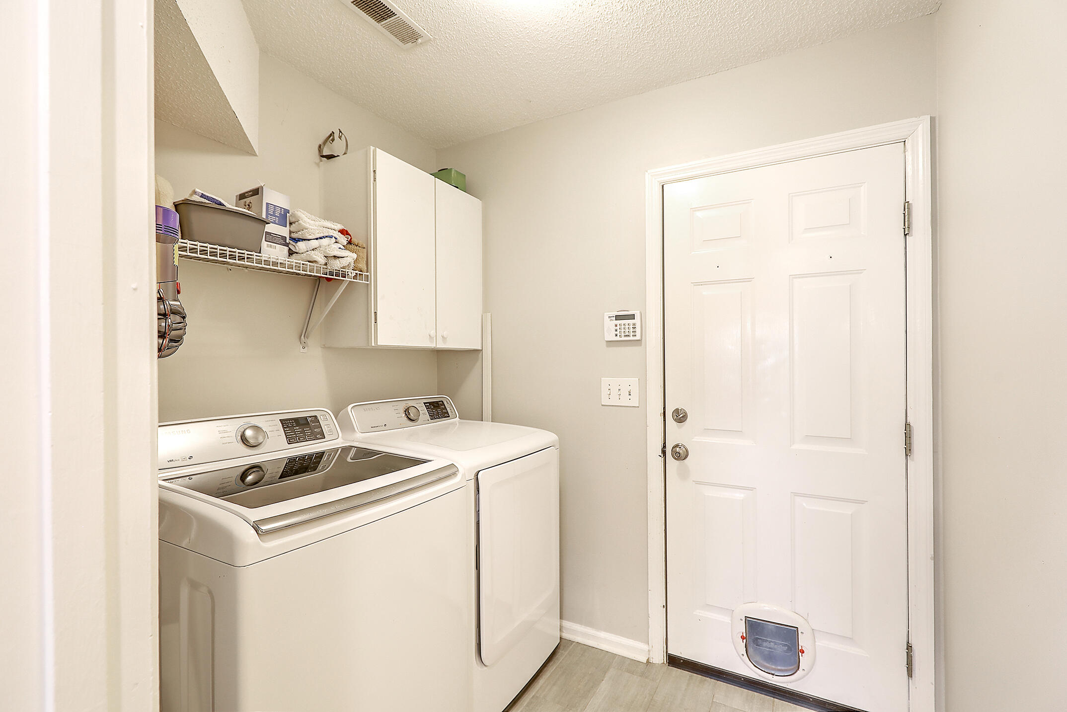 746 Shell Sand Road Charleston, SC 29412 - Photo 14 of 34 1R3A9119_20_21_22_23_24_25