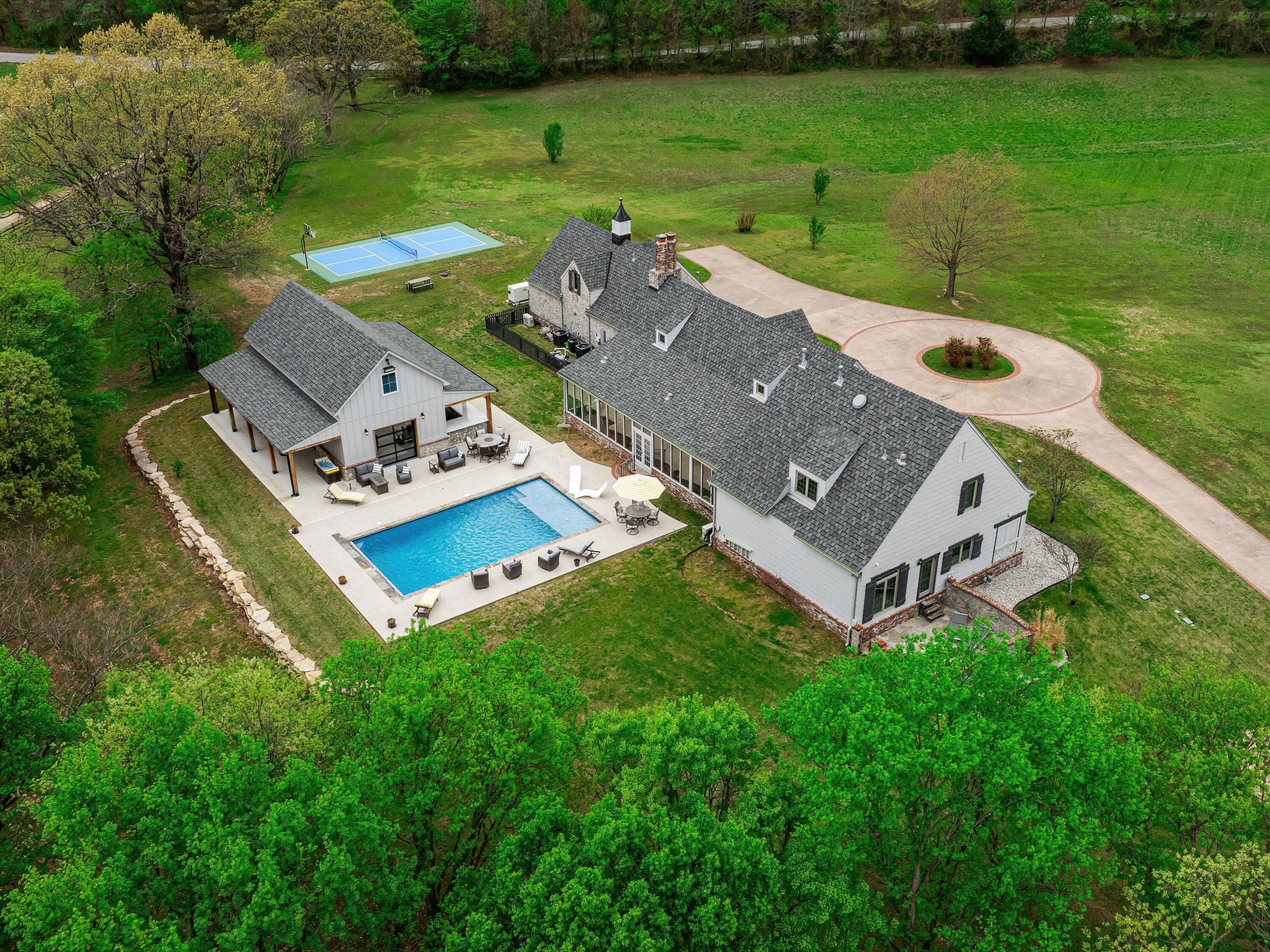 33021 South 625 Road Grove, OK 74344 - Photo 5 of 50 Gallery Image 5