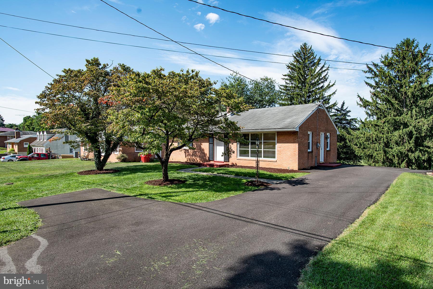 11828 Patrick Road Hagerstown, MD 21742 - Photo 2 of 29 Gallery Image 2