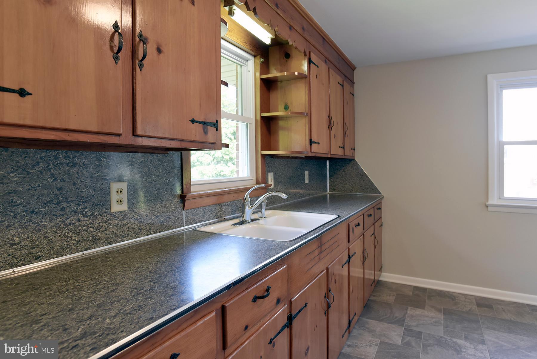 11828 Patrick Road Hagerstown, MD 21742 - Photo 13 of 29 Kitchen