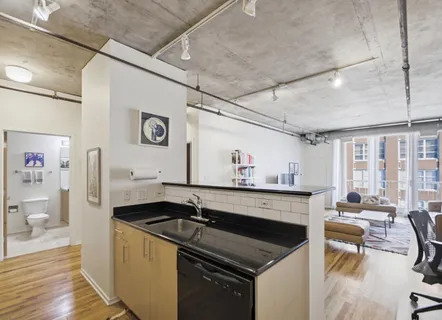 $315,000 | 700 West Van Buren Street, Unit 602, Chicago, IL 60607