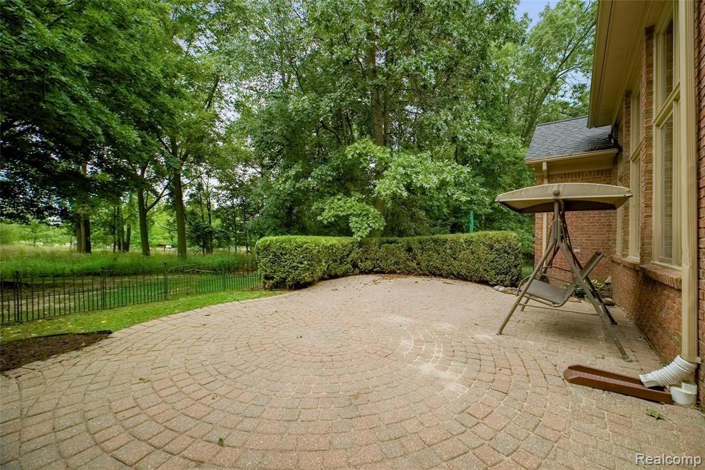 3743 Sleepy Fox Drive Rochester Hills, MI 48309 - Photo 51 of 55