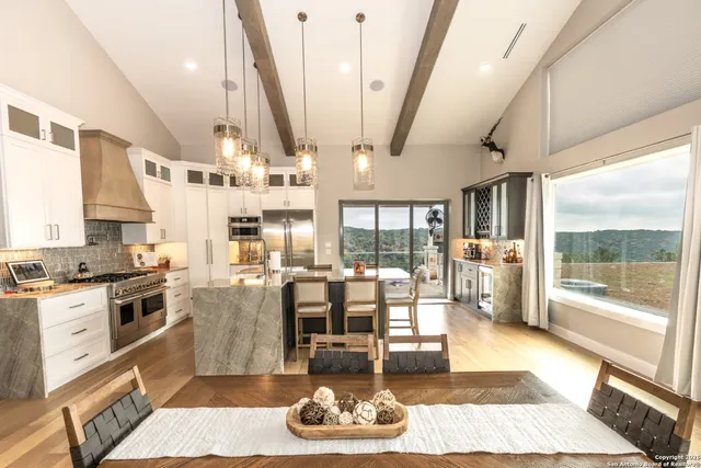 $1,800,000 | 225 Arrowhead Lane, Pipe Creek, TX 78063