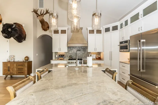 $1,800,000 | 225 Arrowhead Lane, Pipe Creek, TX 78063