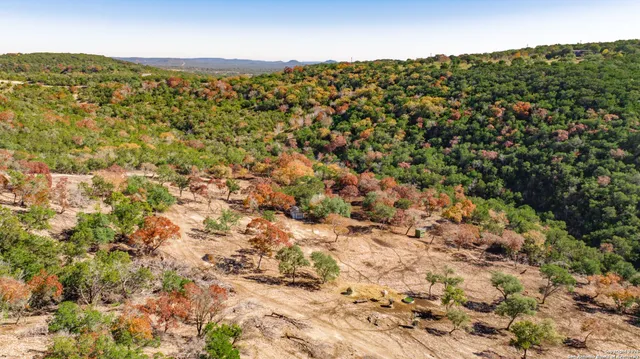 $1,800,000 | 225 Arrowhead Lane, Pipe Creek, TX 78063