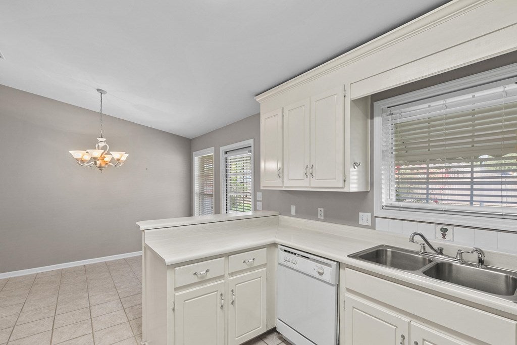 218 Spyglass Road Dothan, AL 36305 - Photo 19 of 32 Gallery Image 19