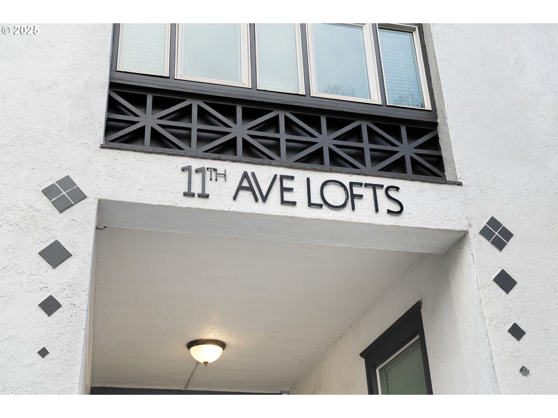 1104 Southwest Columbia Street, Unit 203 Portland, OR 97201 - Photo 3 of 25