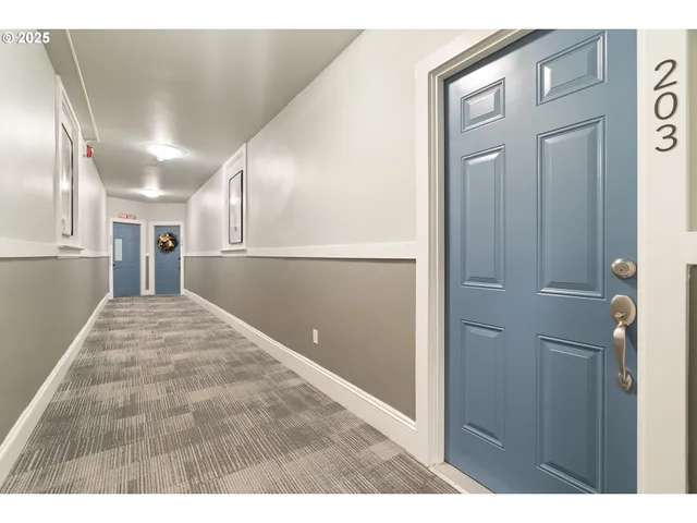 $165,000 | 1104 Southwest Columbia Street, Unit 203, Portland, OR 97201