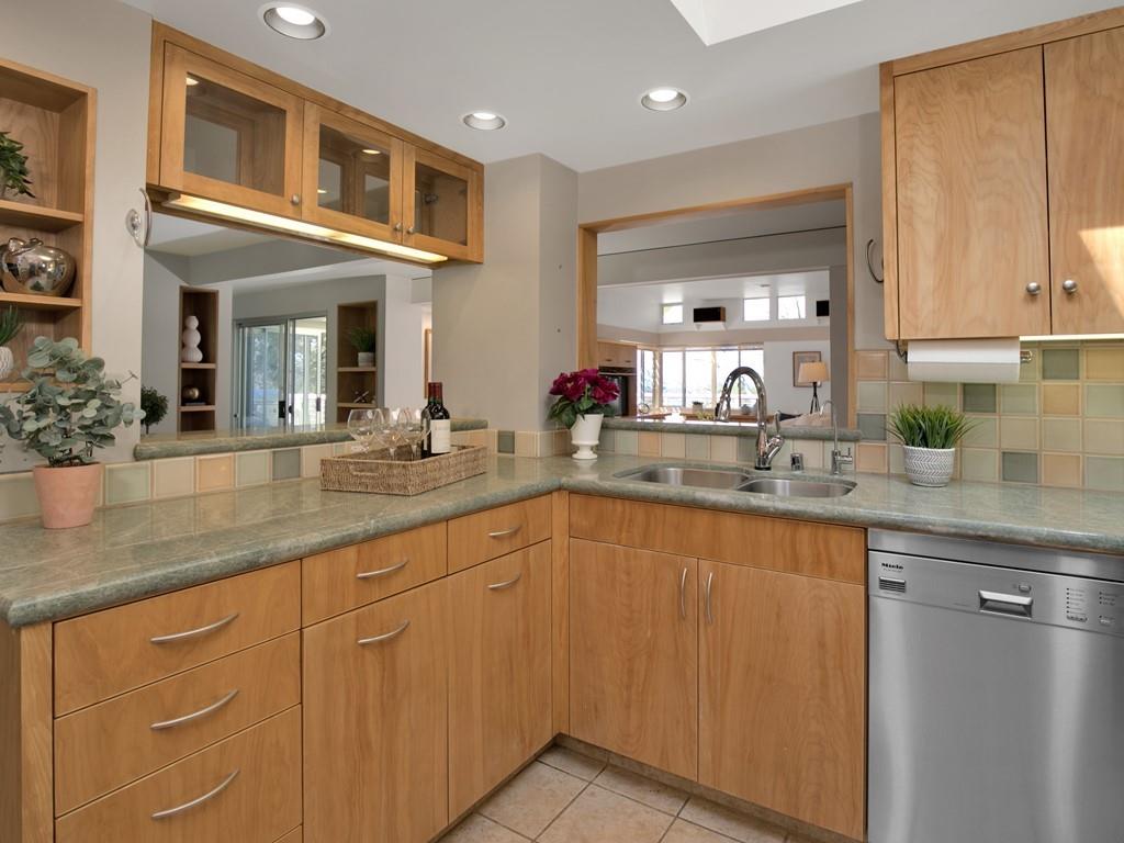 20143 Beatty Ridge Road Los Gatos, CA 95033 - Photo 15 of 38