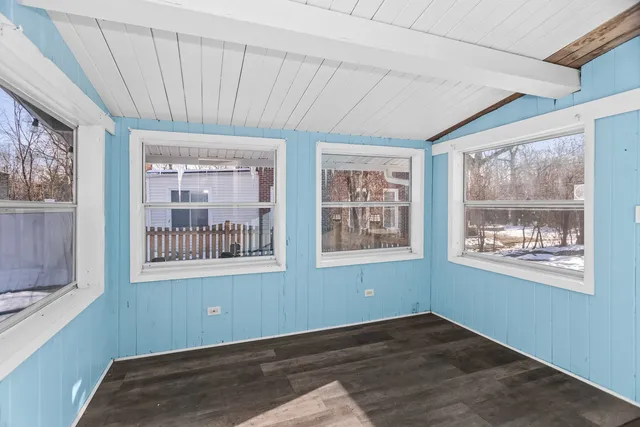 $3,975 | 537 County Line Road, Highland Park, IL 60035