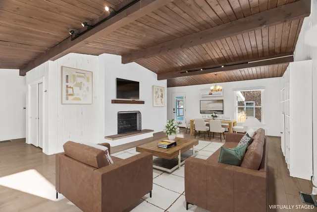 $3,975 | 537 County Line Road, Highland Park, IL 60035