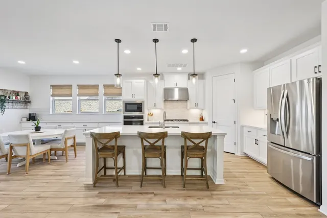 $925,000 | 2913 Fallcrest Bend, Leander, TX 78641