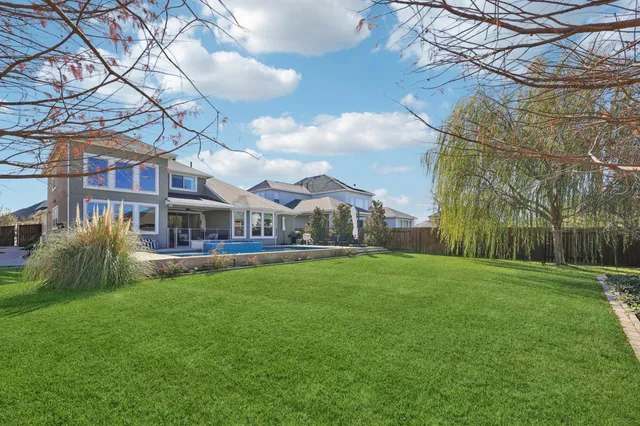 $925,000 | 2913 Fallcrest Bend, Leander, TX 78641