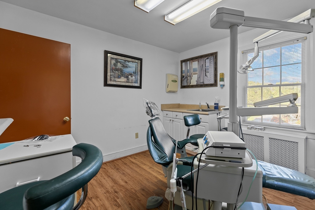 74 Valley Middletown Ri 02842 Middletown, RI 02842 - Photo 22 of 42