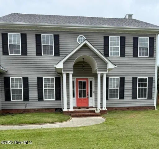 $2,400 | 329 Iverleigh Lane, Jacksonville, NC 28540