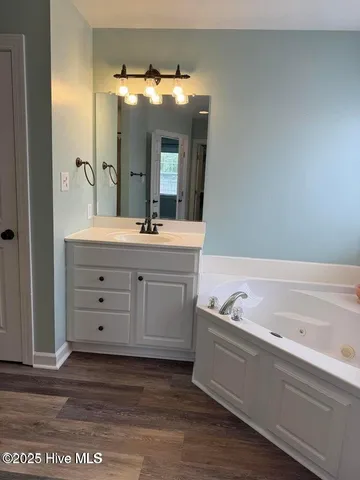 $2,400 | 329 Iverleigh Lane, Jacksonville, NC 28540