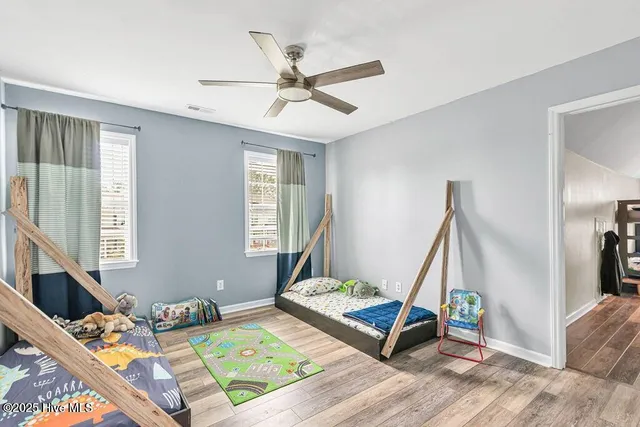 $2,400 | 329 Iverleigh Lane, Jacksonville, NC 28540