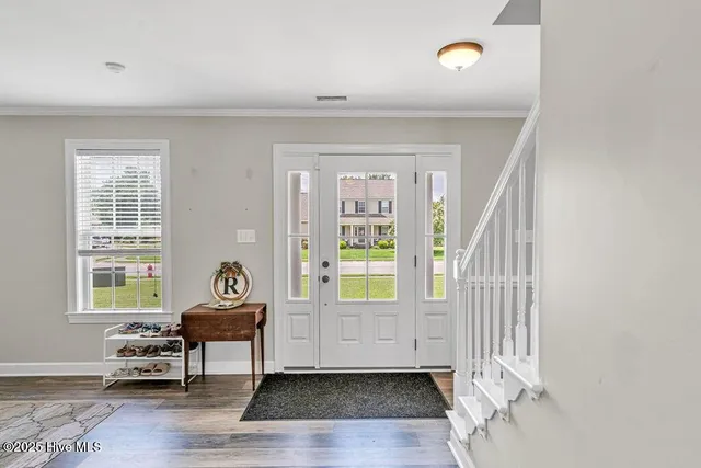 $2,400 | 329 Iverleigh Lane, Jacksonville, NC 28540