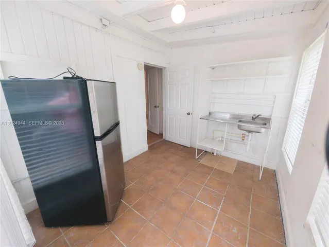 $1,400 | 5893 Southwest 26th Street, Unit 3, Miami, FL 33175