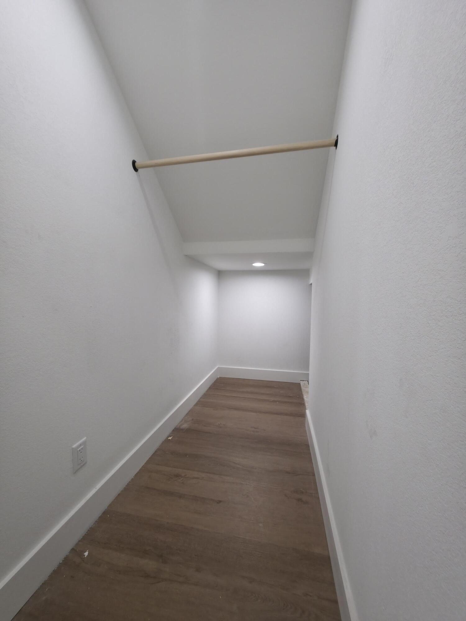 4699 Meadow Lake Drive Crestview, FL 32539 - Photo 17 of 38 a view of entryway