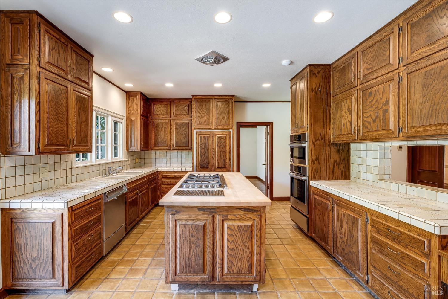 7455 Foothill Ranch Road Santa Rosa, CA 95404 - Photo 22 of 86