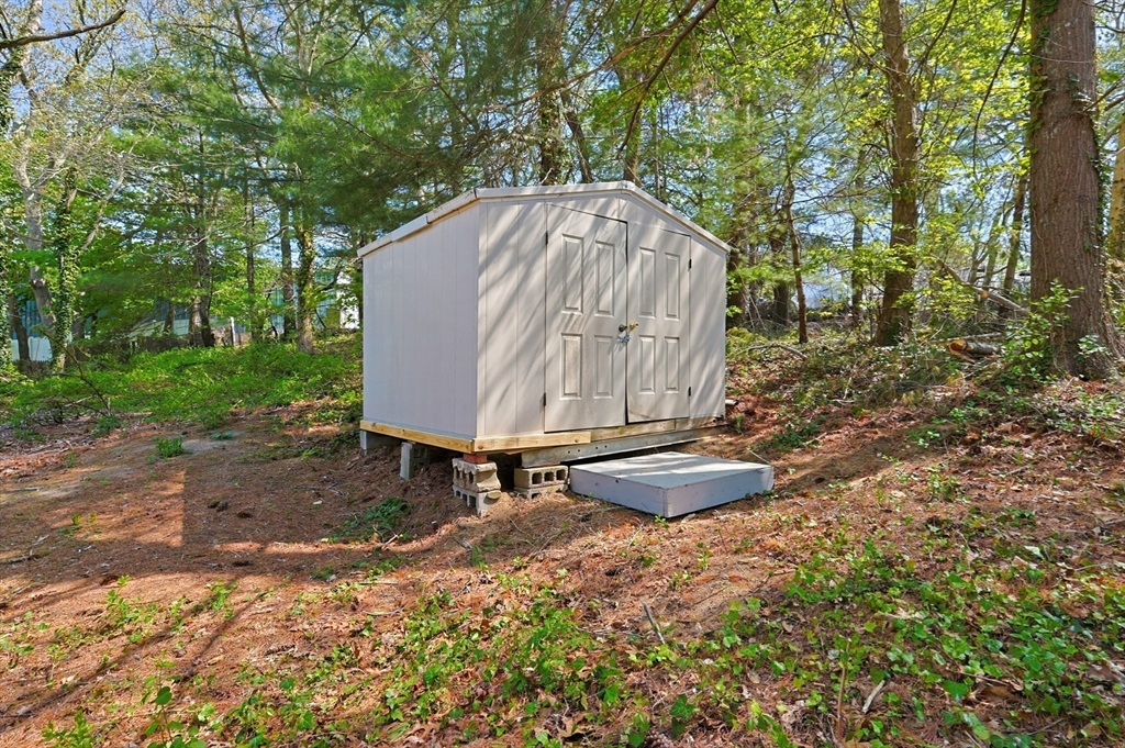 9 Scraggy Neck Rd Extension Bourne, MA 02534 - Photo 35 of 42