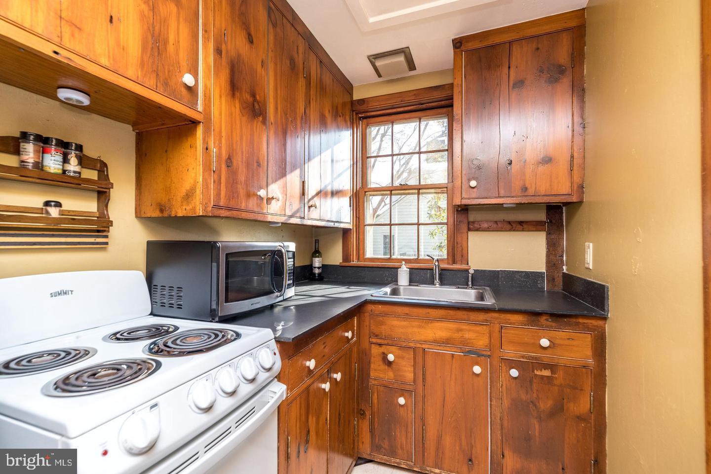 4936 Curly Hill Road Doylestown, PA 18902 - Photo 50 of 82 Cottage Kitchen