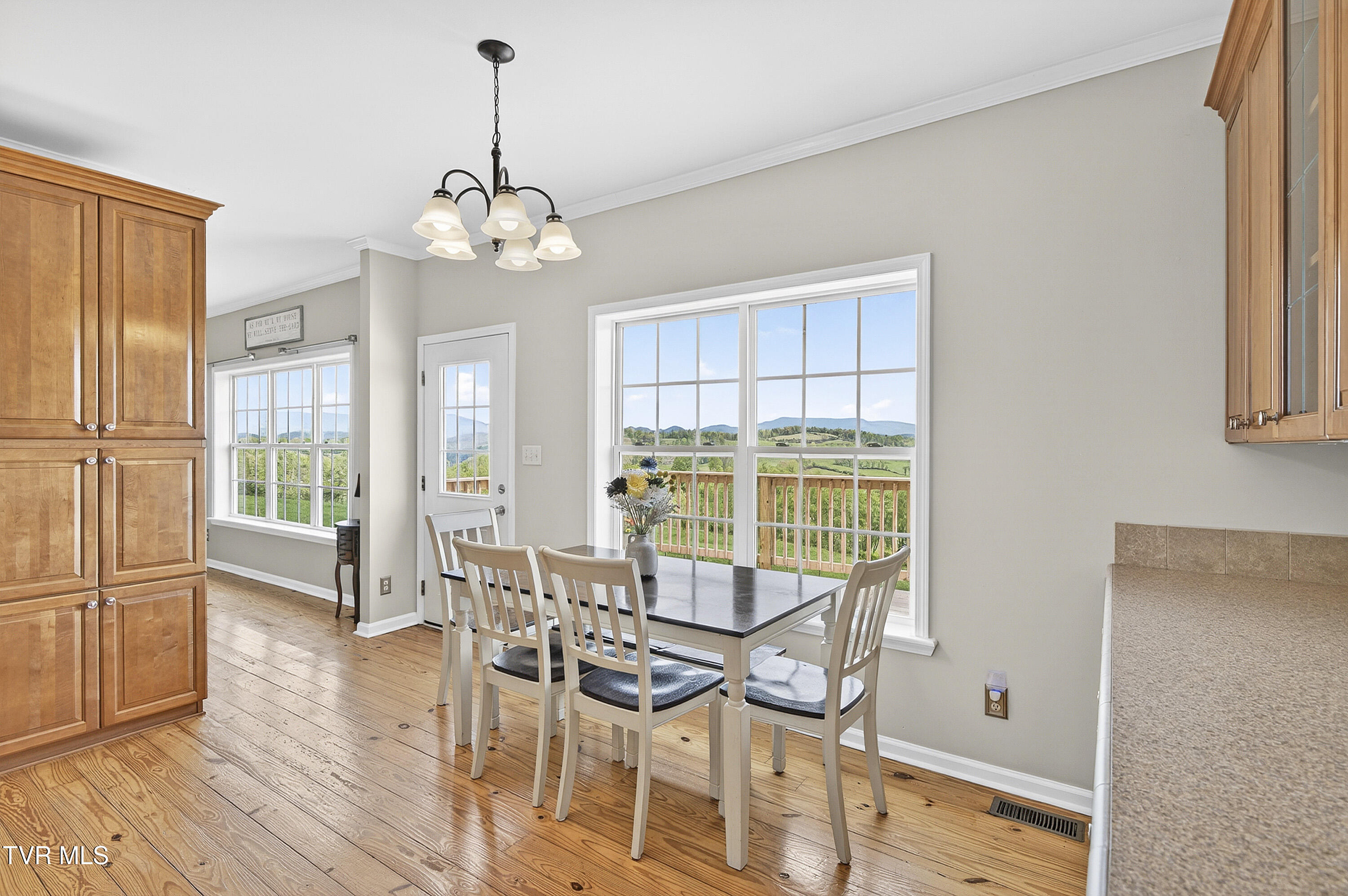 13129 Northridge Road Abingdon, VA 24210 - Photo 15 of 89 Breakfast Nook