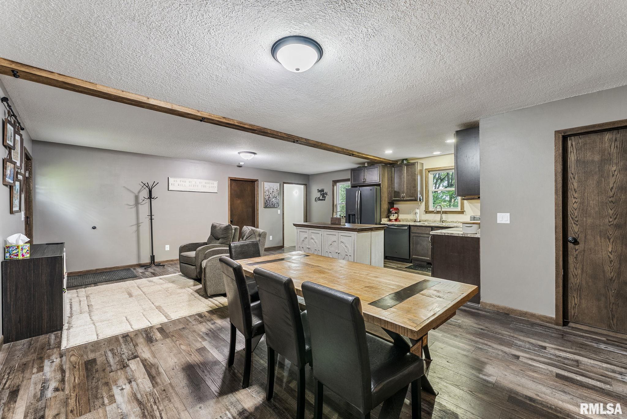 20058 Wells Ferry Road Bettendorf, IA 52722 - Photo 11 of 25 Gallery Image 11