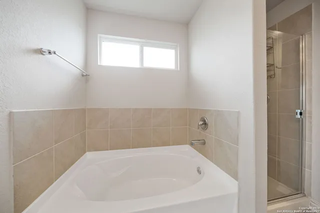 $2,050 | 13123 Minuet Sway, San Antonio, TX 78252