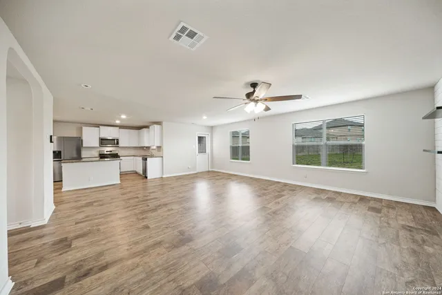 $2,050 | 13123 Minuet Sway, San Antonio, TX 78252