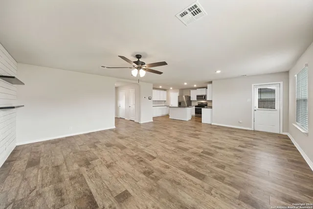 $2,050 | 13123 Minuet Sway, San Antonio, TX 78252