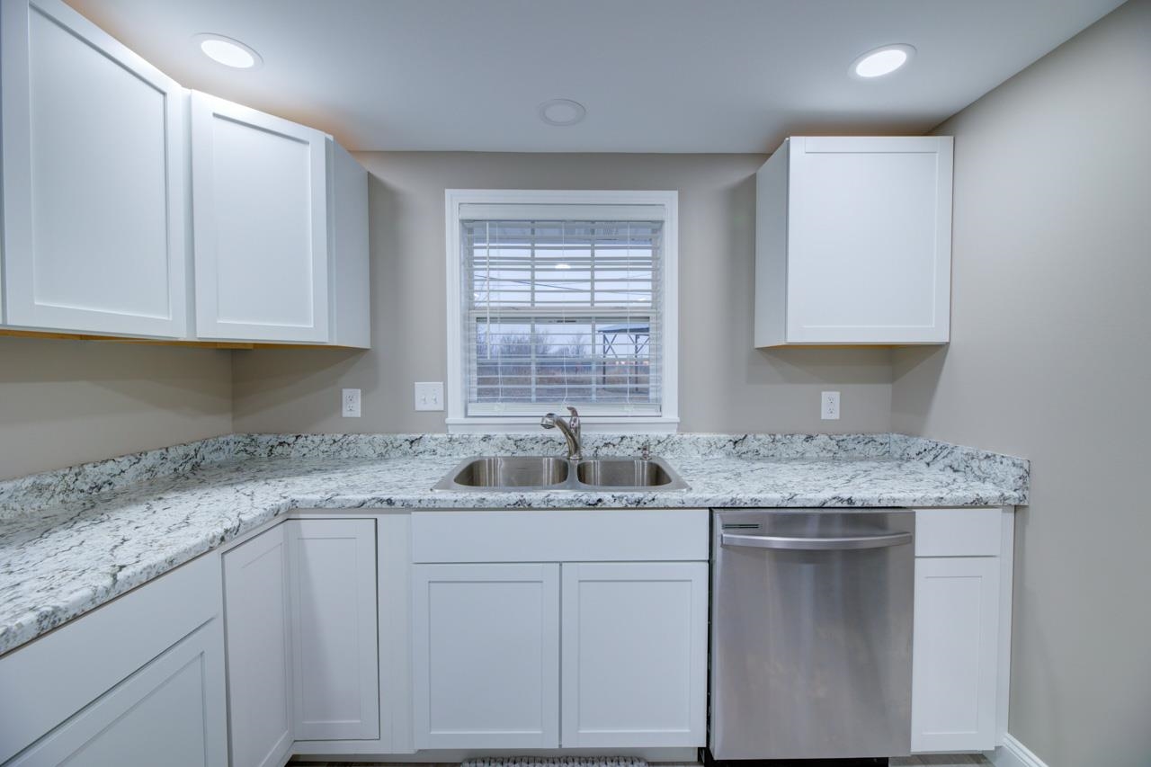 9239 202nd Road Winfield, KS 67156 - Photo 11 of 32