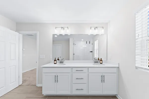 $550,000 | 2924 Windstone Trail, Columbia, TN 38401