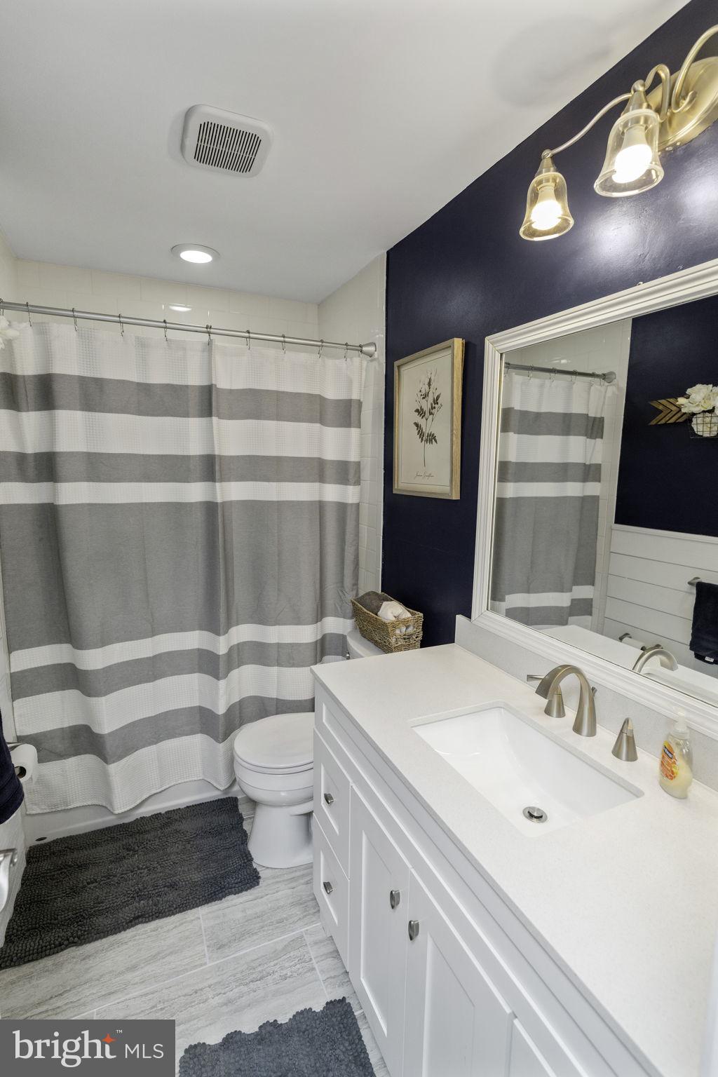 445 Kismet Road Philadelphia, PA 19115 - Photo 11 of 36 Bath 1