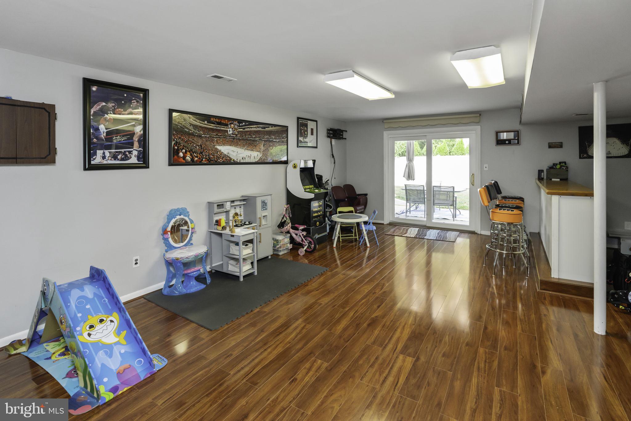 445 Kismet Road Philadelphia, PA 19115 - Photo 25 of 36 Finished Basement and Bar