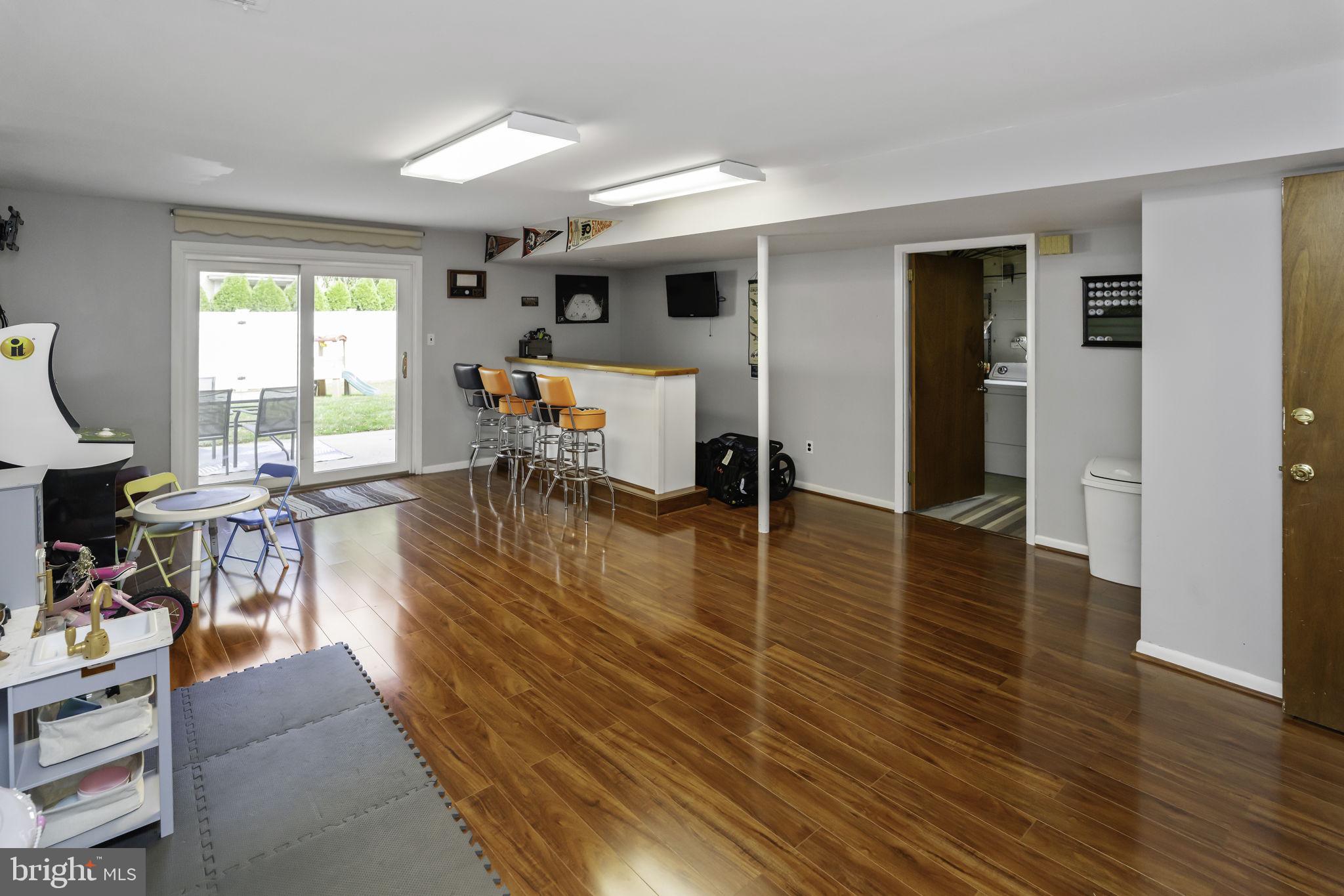 445 Kismet Road Philadelphia, PA 19115 - Photo 26 of 36