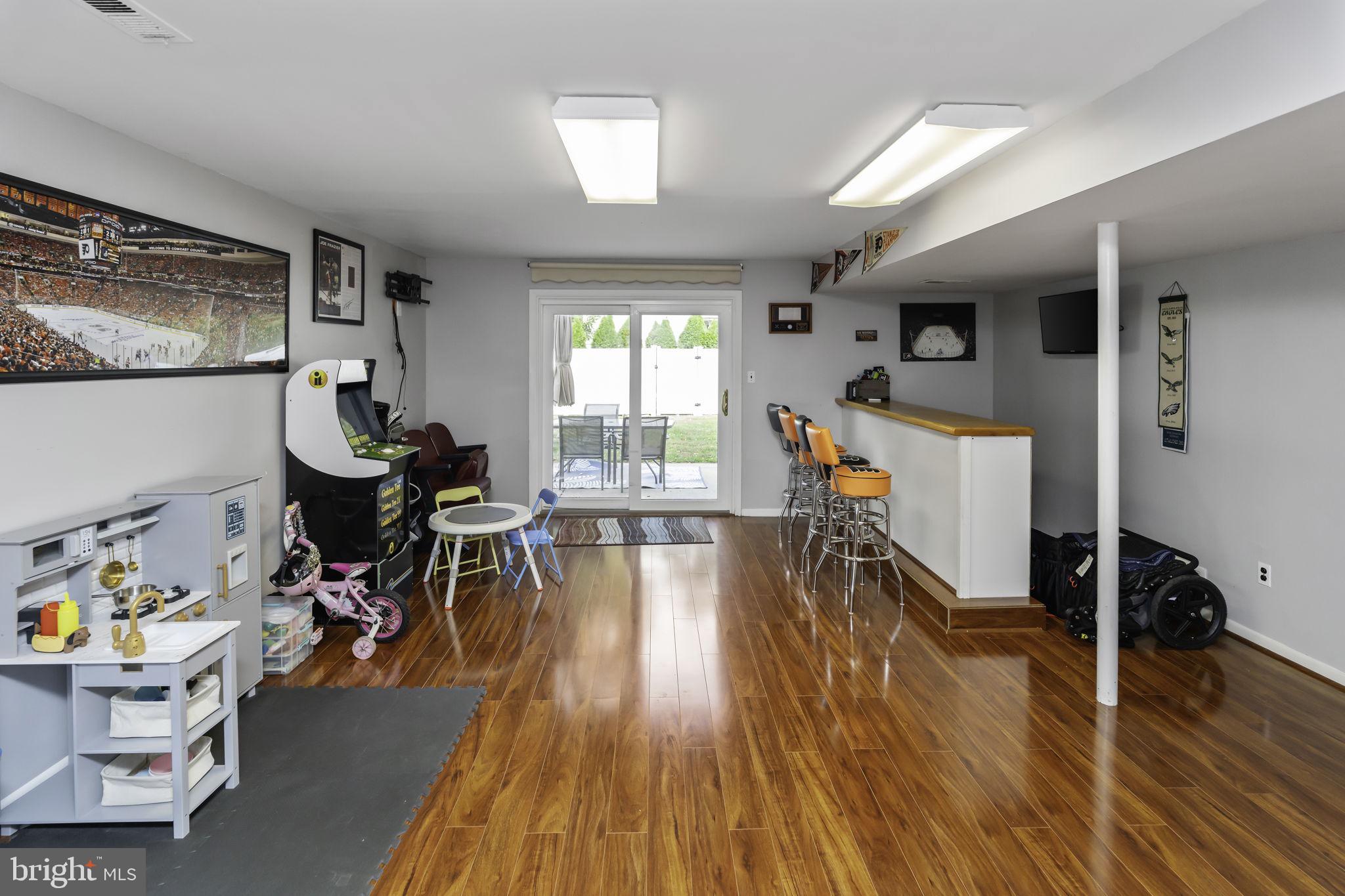 445 Kismet Road Philadelphia, PA 19115 - Photo 27 of 36