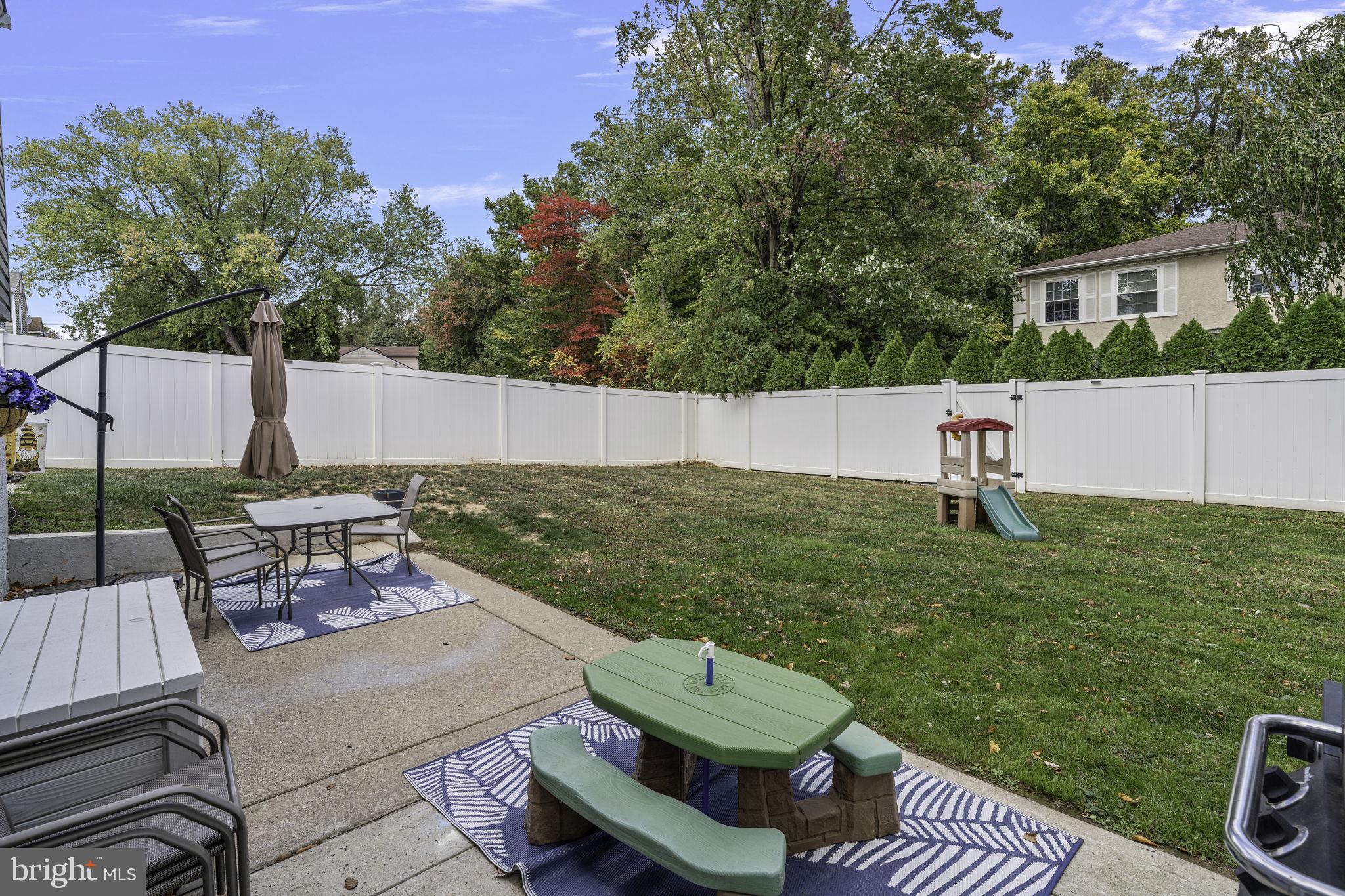 445 Kismet Road Philadelphia, PA 19115 - Photo 34 of 36