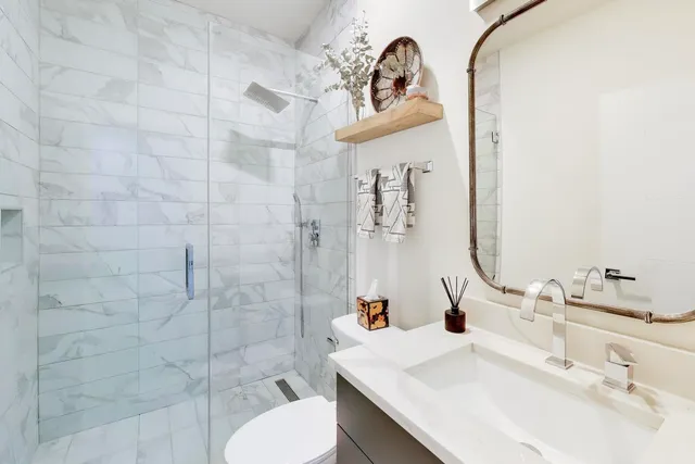 $640,000 | 1819 North St Louis Avenue, Unit 2RN, Chicago, IL 60647