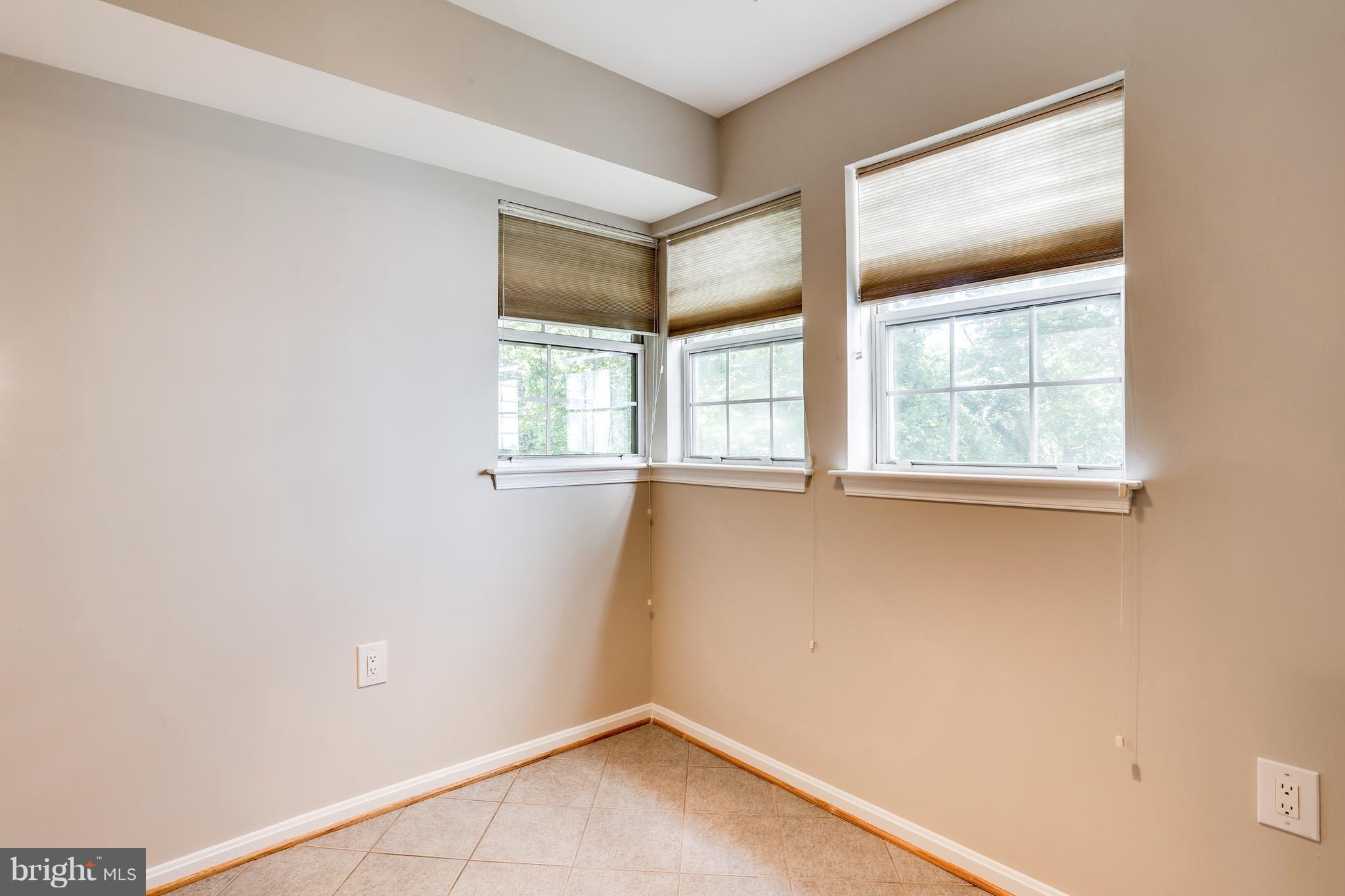 8385 Montgomery Run Road, Unit B Ellicott City, MD 21043 - Photo 9 of 29 Kitchen