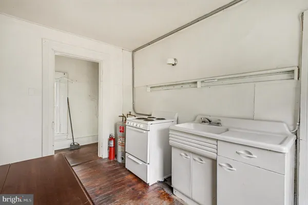 $1,250,000 | 900 Ficklen Road, Fredericksburg, VA 22405