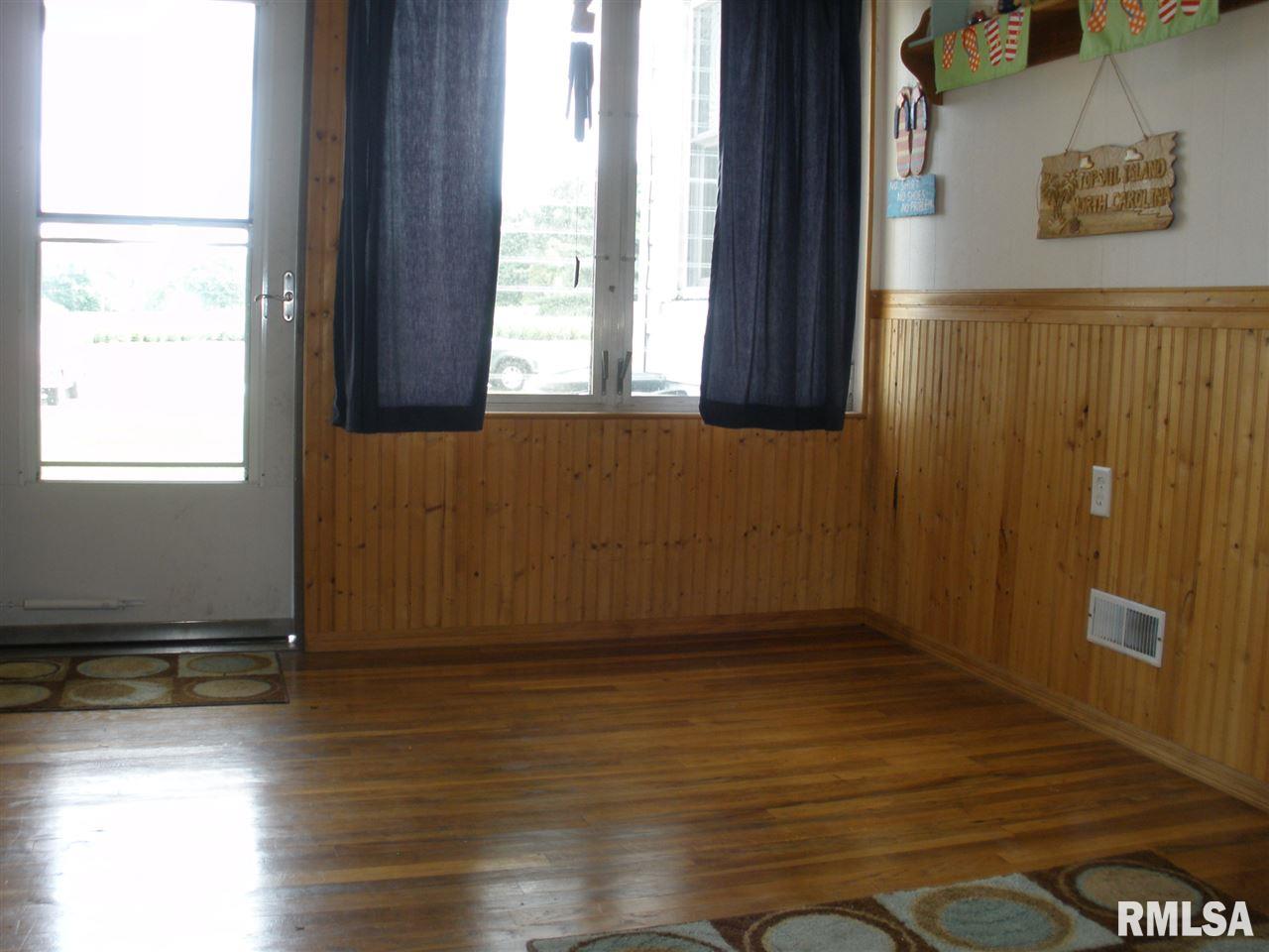 326 Oak Street Andover, IL 61233 - Photo 10 of 22 Gallery Image 10