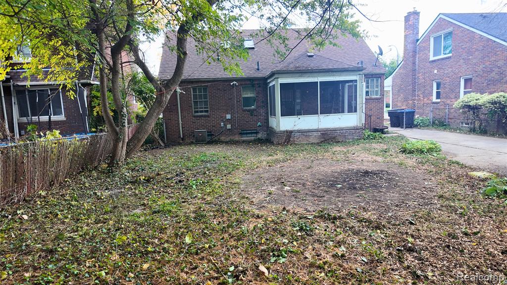 15053 Stahelin Road Detroit, MI 48223 - Photo 7 of 31 Gallery Image 7
