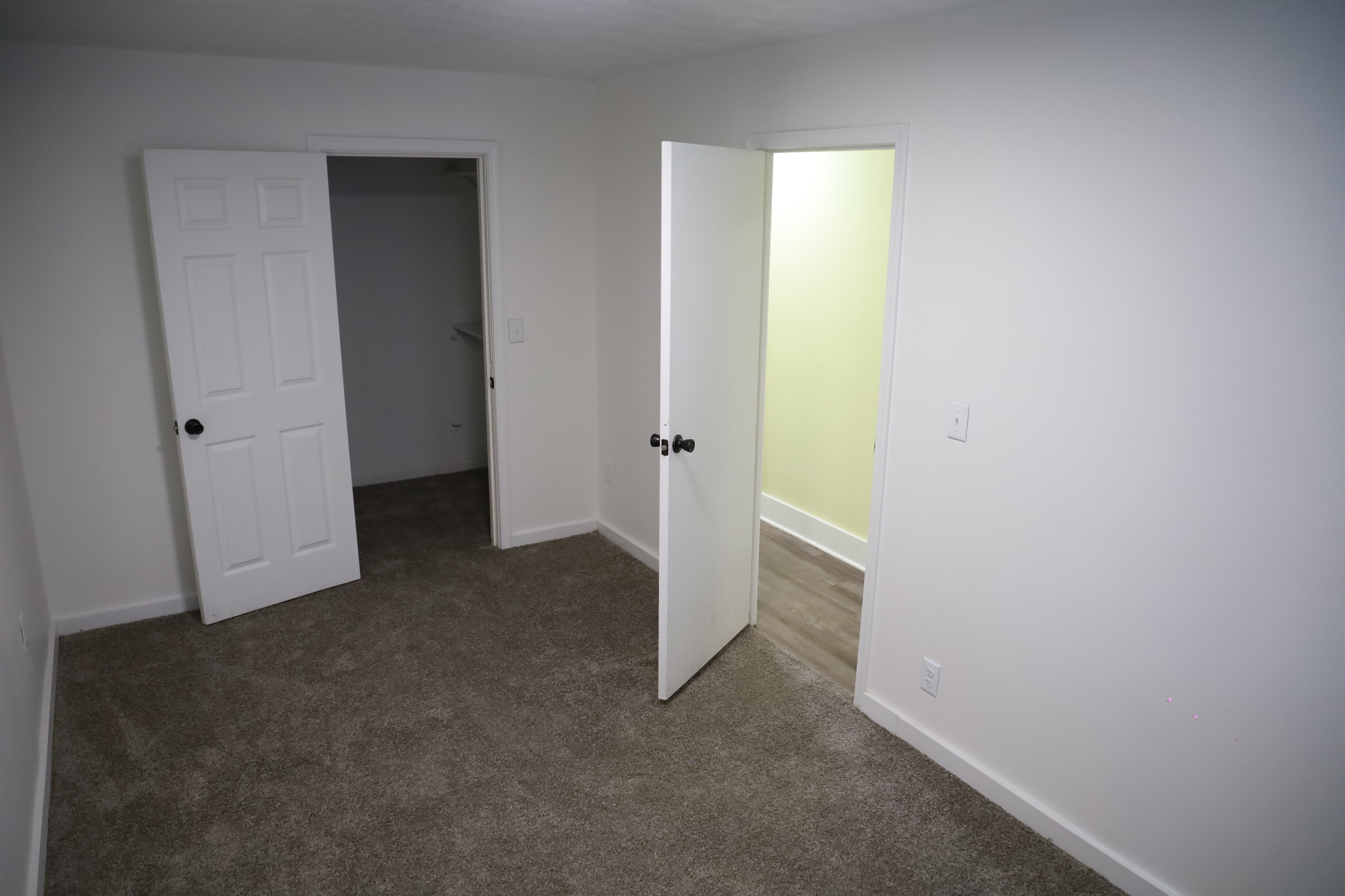 8002 Roy Road Indianapolis, IN 46219 - Photo 20 of 46 Gallery Image 20