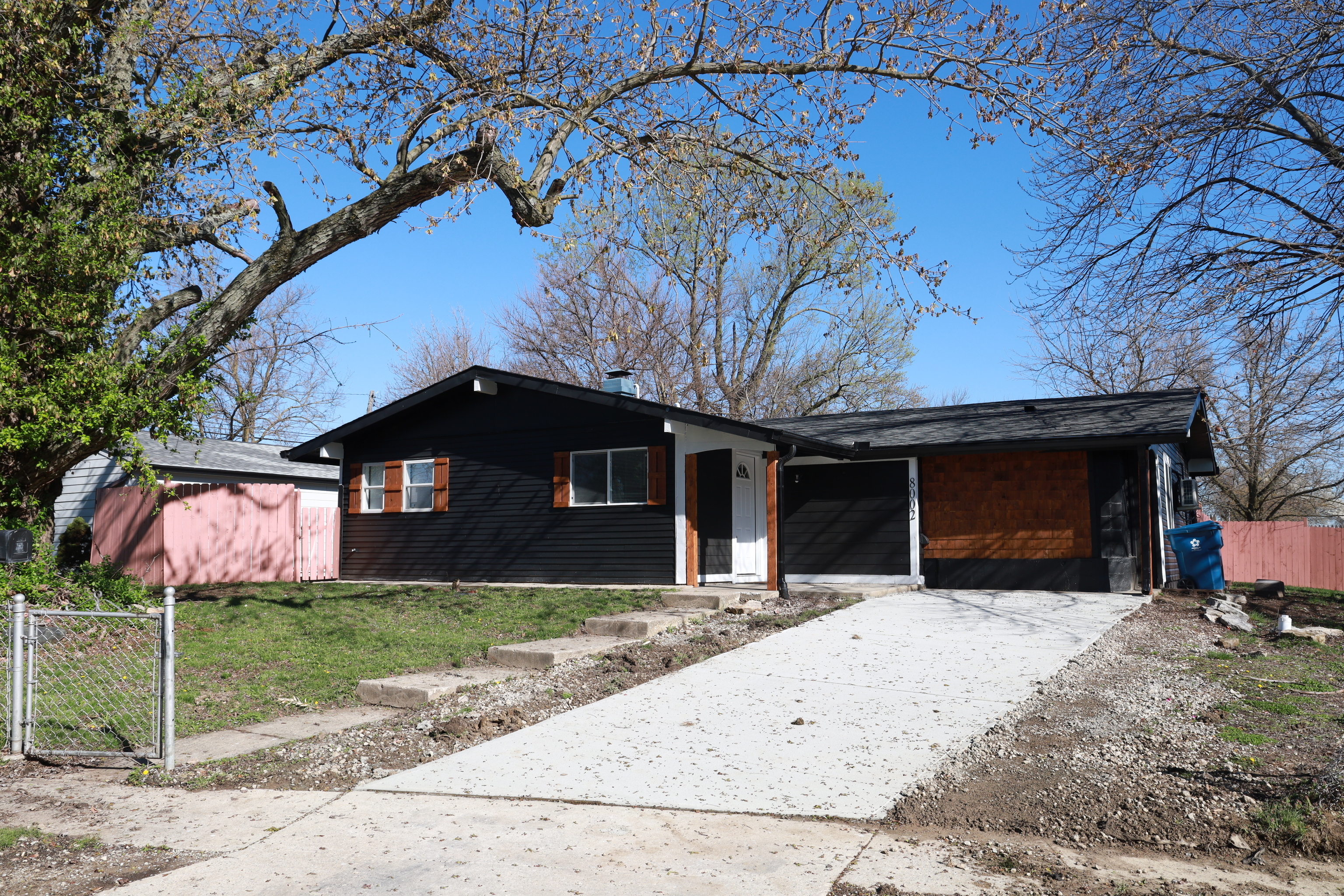 8002 Roy Road Indianapolis, IN 46219 - Photo 3 of 46 Gallery Image 3