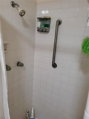 $1,850 | 1905 Canterbury Lane, Unit E9, Sun City Center, FL 33573