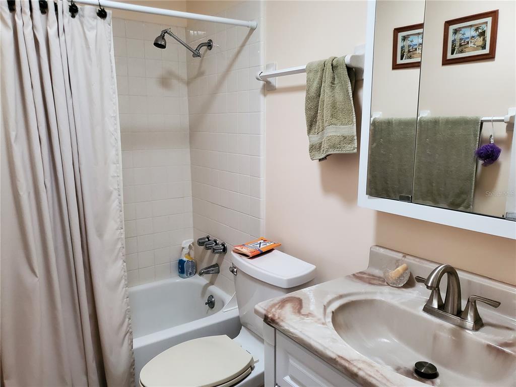1905 Canterbury Lane, Unit E9 Sun City Center, FL 33573 - Photo 23 of 57