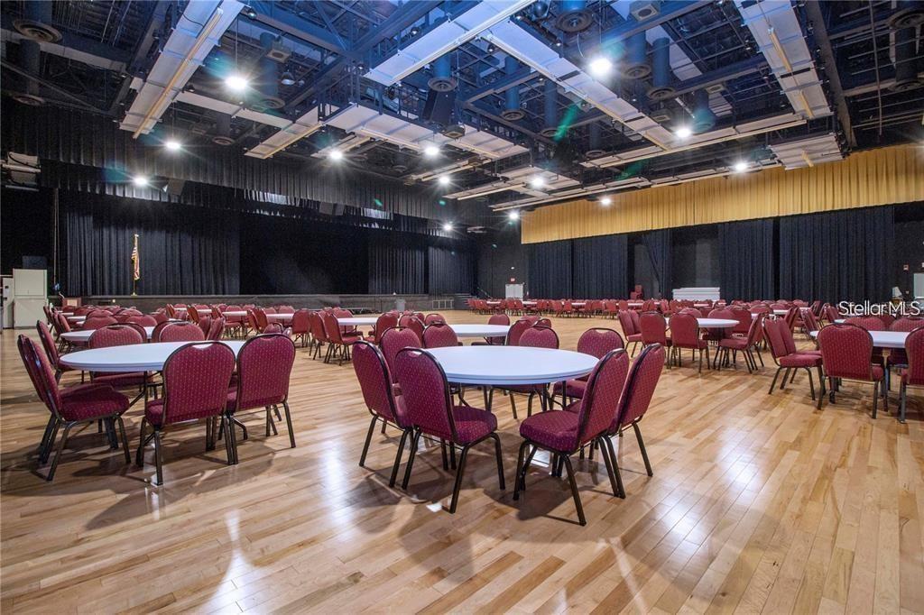 1905 Canterbury Lane, Unit E9 Sun City Center, FL 33573 - Photo 56 of 57